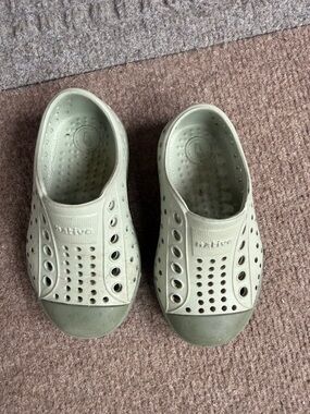 Native Kids Slip-On Water Shoes in Sage Green with Olive Toe